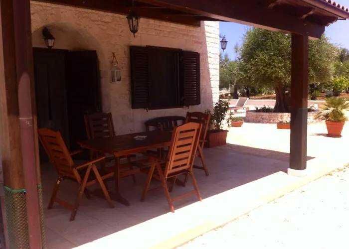 Il Trullo Di Giulietta Frühstückspension Impalata